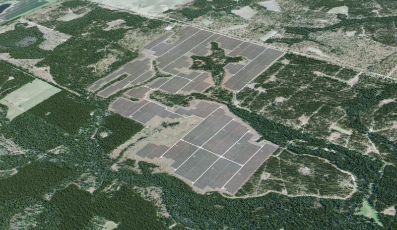 Discover the power of visualization tools, and win support for your renewable energy projects